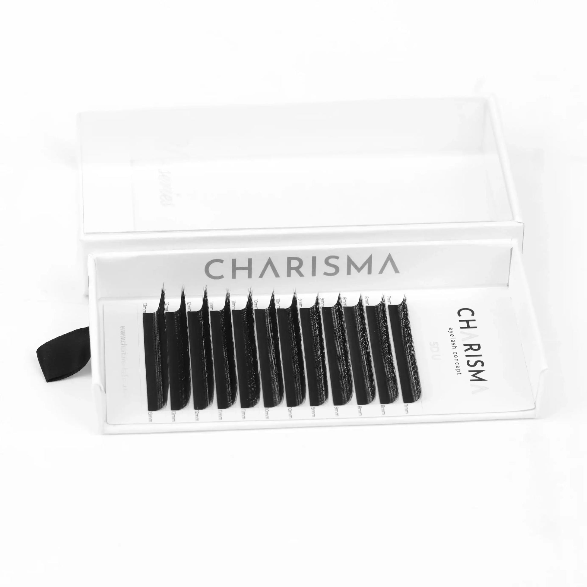 Open tray of CHARISMA SPEEDY U-Series premade fans for Russian Volume eyelash extensions