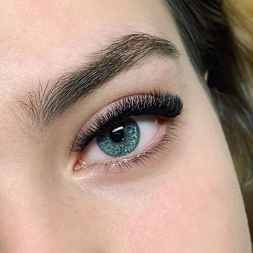 Mega volume eyelash extensions created by Loredana Irimia using 6D–10D handmade fans