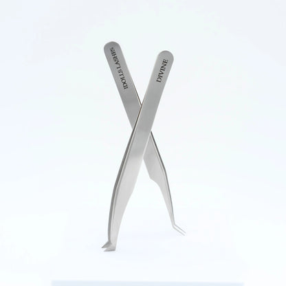 Precision and multifunctional eyelash extension tweezers by iDolls Lashes – ideal for isolation, classic, and volume lash techniques