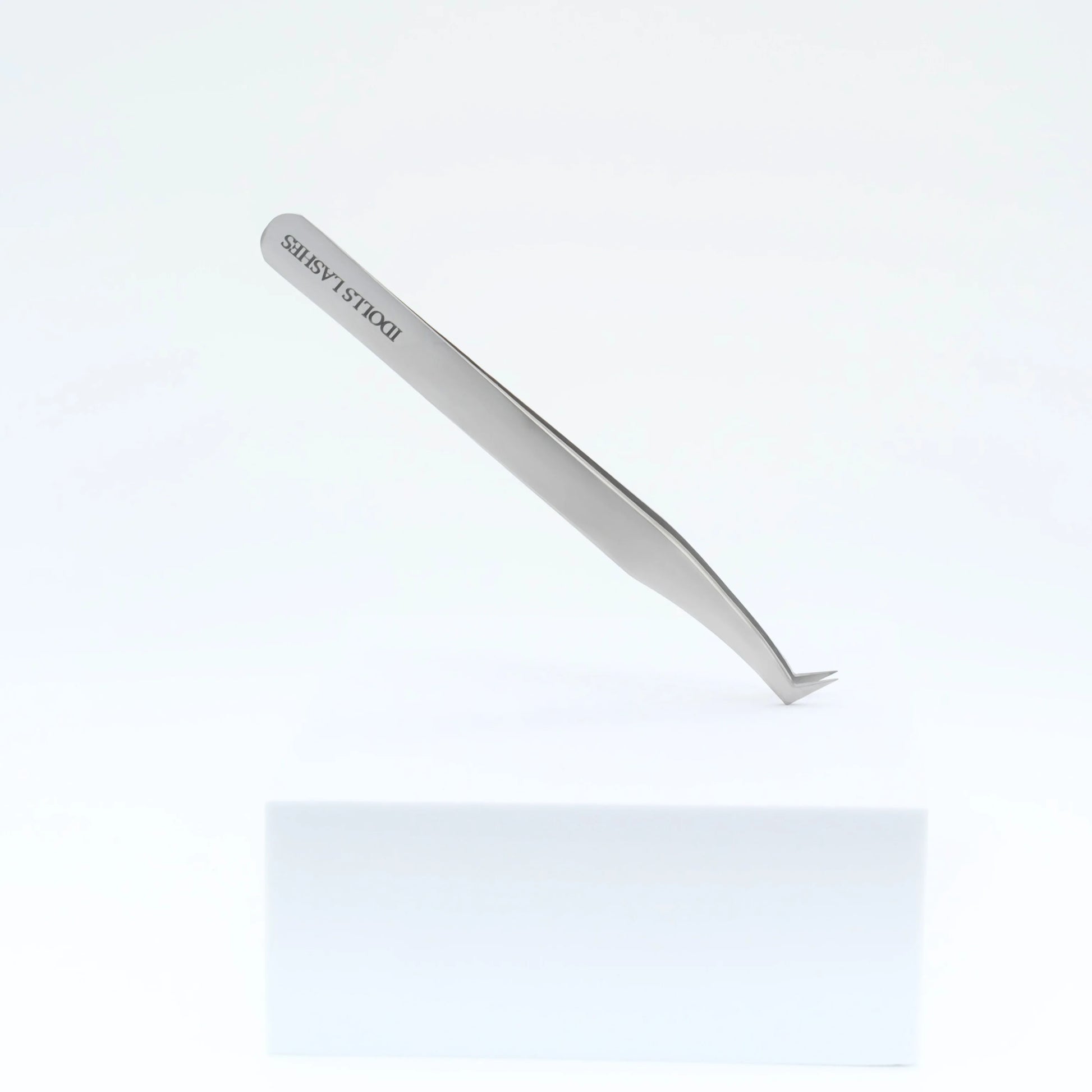 Slim boot volume eyelash extension tweezer by iDolls Lashes – perfect for fan creation and pro lash application