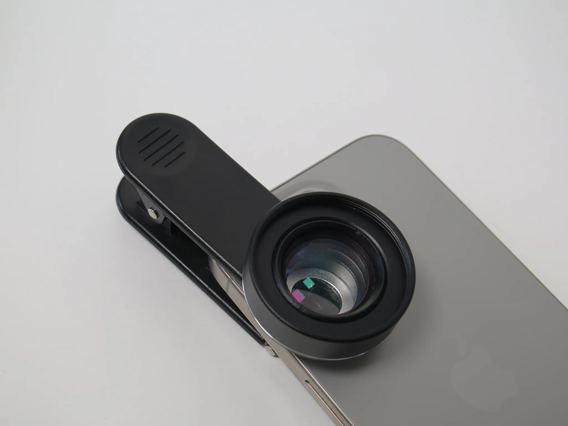 Macro lens for mobile phone clipped onto smartphone – The Lash Box Shop